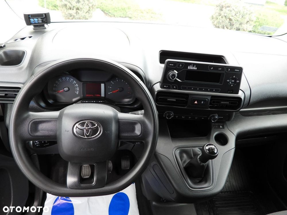 Toyota PROACE CITY  FURGON CHŁODNIA  -15*C ZASILANIE 230V TEMPOMAT KLIMATYZACJA  100KM - 28