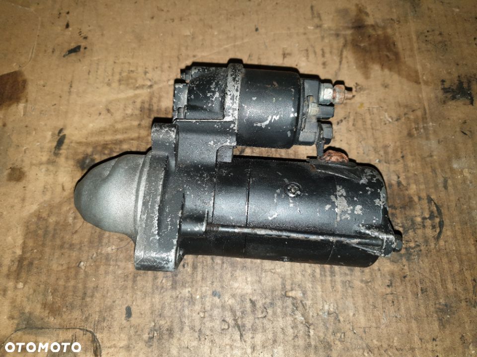 BMW E46 E39 m54 2.2B rozrusznik silnika