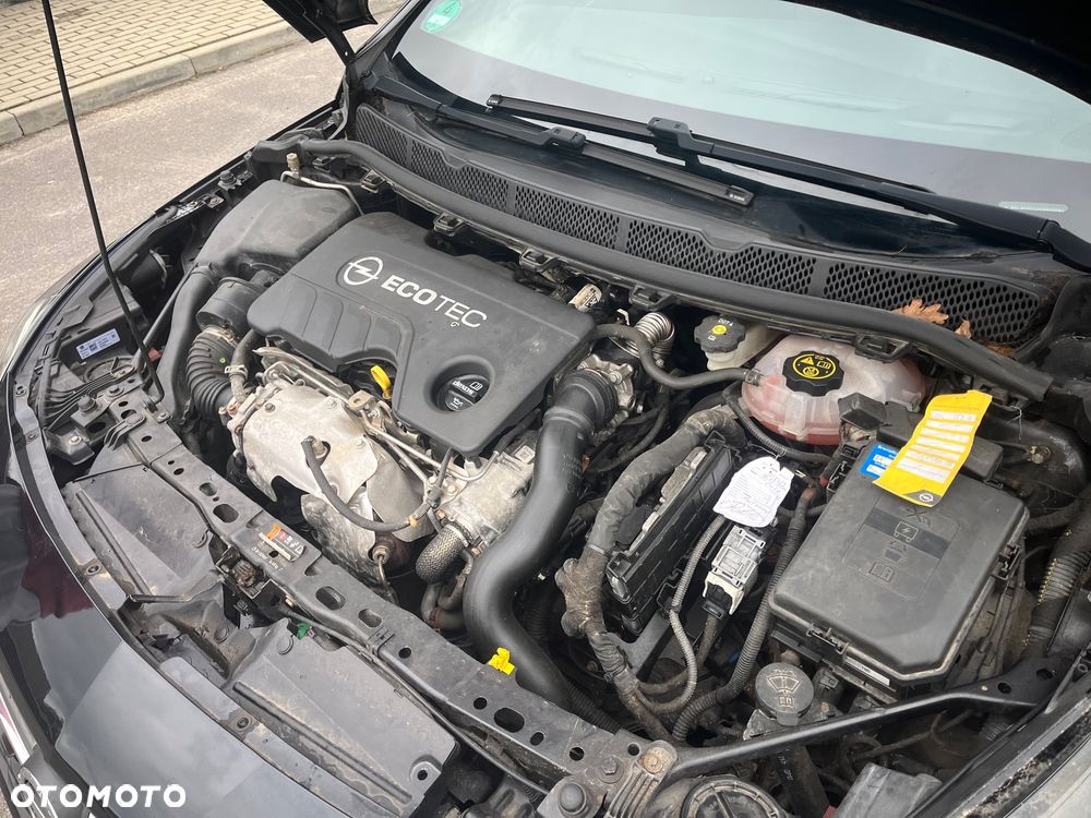 Opel Astra IV 1.6 CDTI Sport - 23