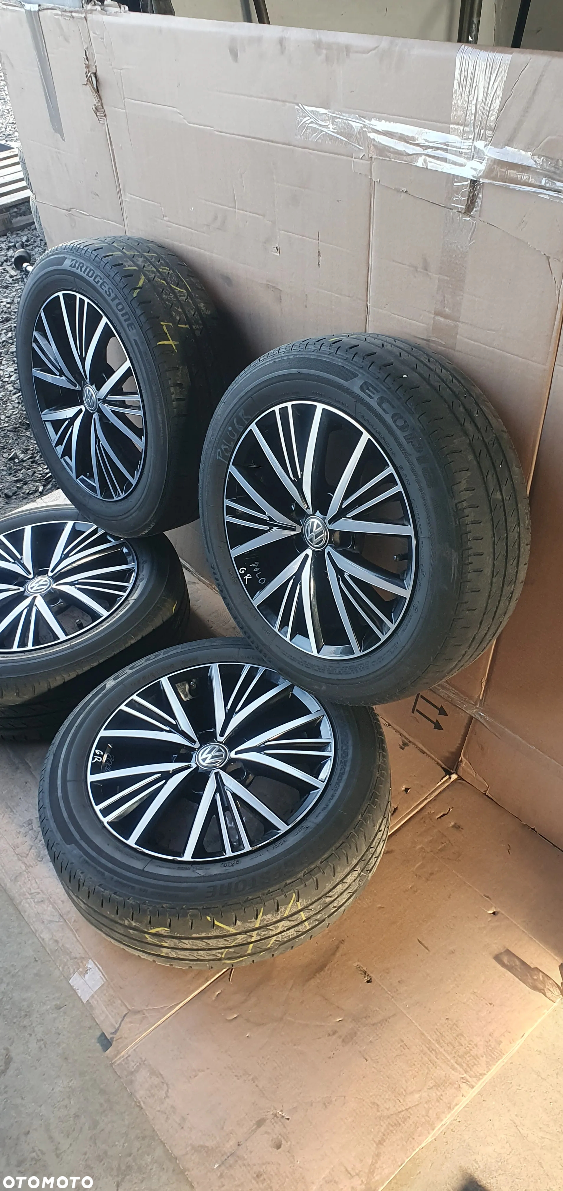 Alufelgi alusy z oponami 5x100 185/60 R15 VW Polo V 6R 6C0601025L - 6