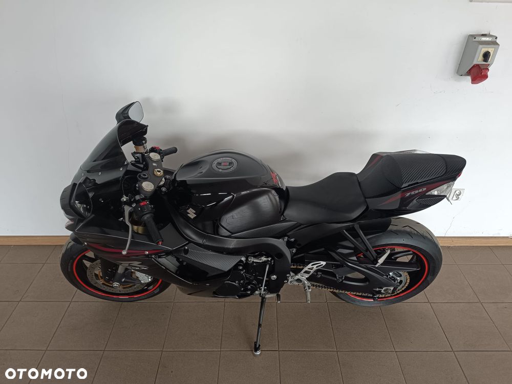 Suzuki GSX-R - 9