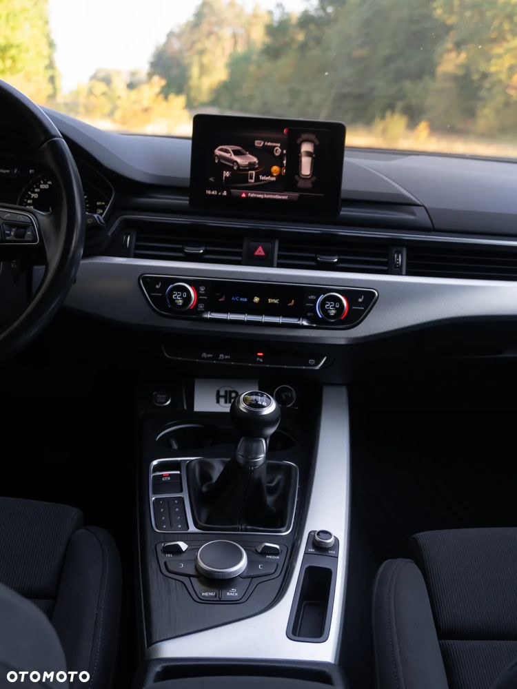 Audi A4 Avant 2.0 TDI DPF S line Sportpaket - 20