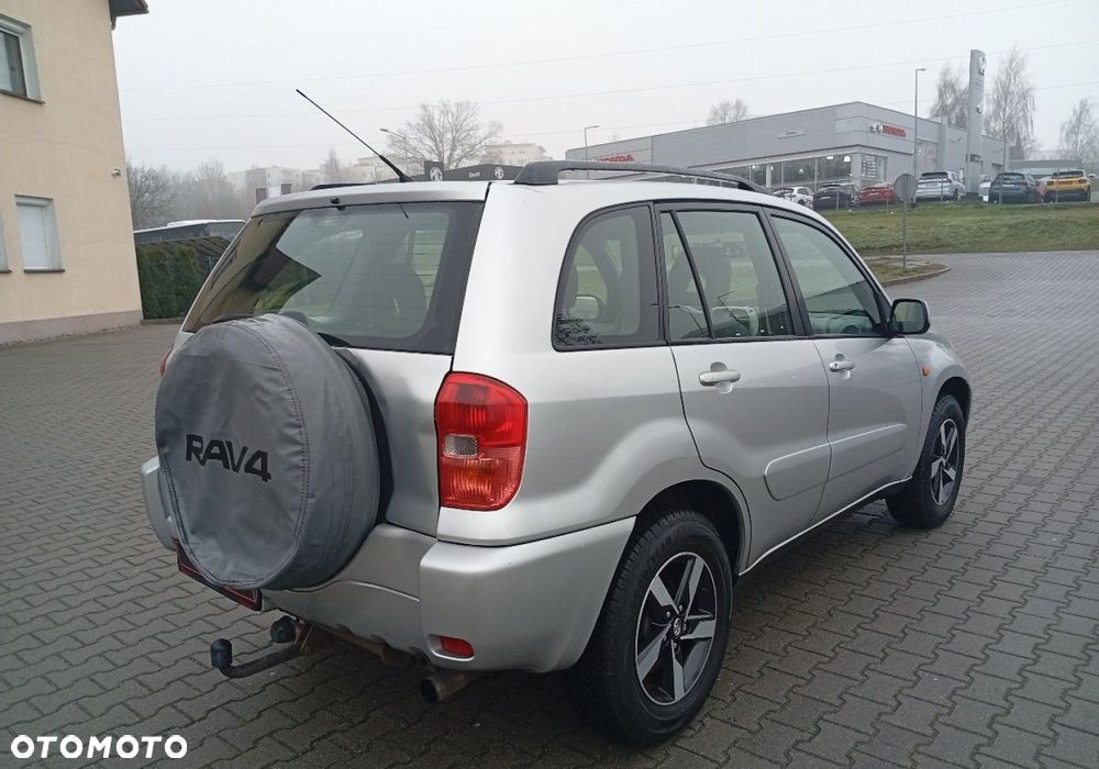 Toyota RAV4 - 9