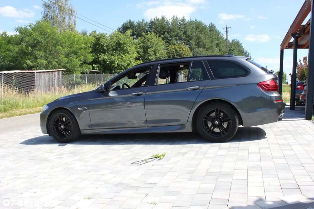 BMW Seria 5 525d xDrive Sport-Aut - 10