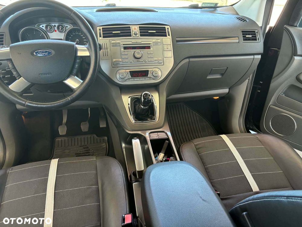 Ford Kuga - 8