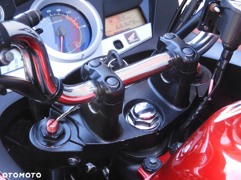 Honda CBF - 38