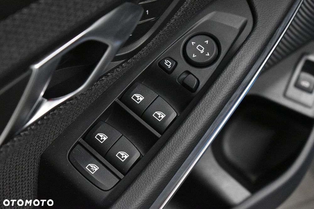 BMW Seria 3 320d xDrive mHEV - 8