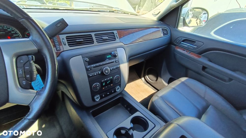 GMC Yukon - 19