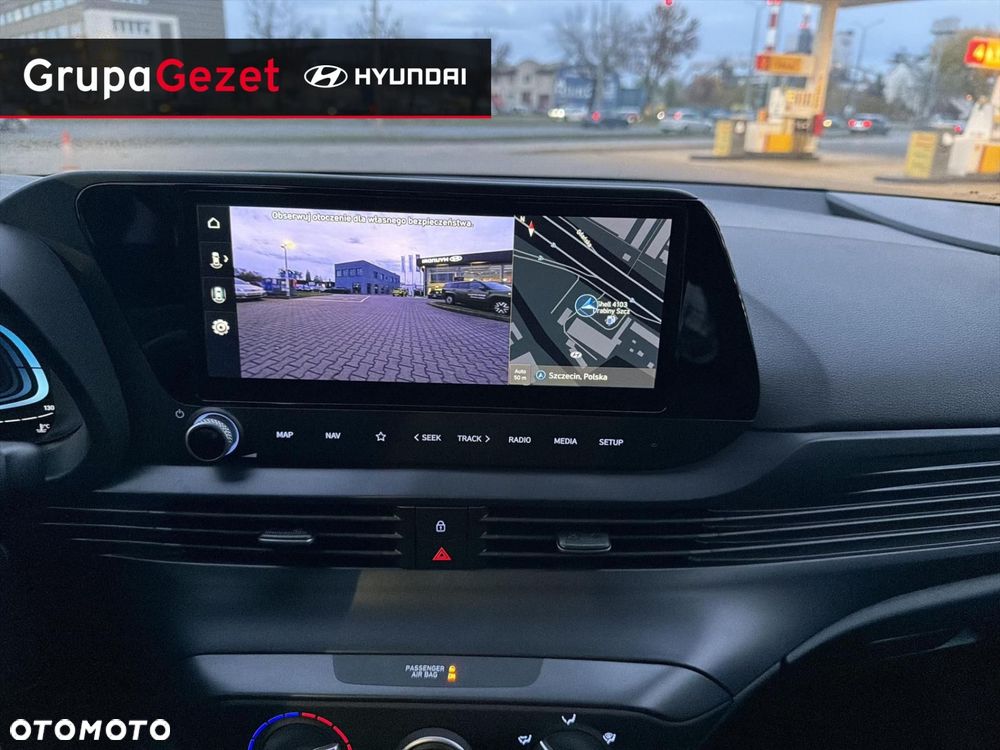 Hyundai i20 1.2 Pure - 12