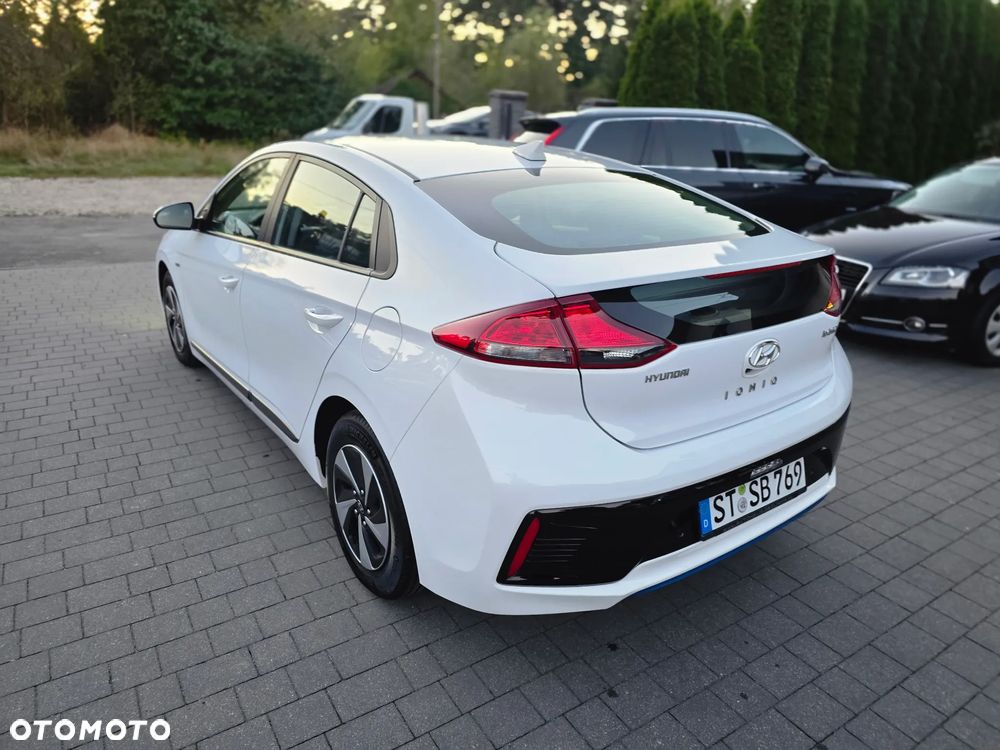 Hyundai IONIQ - 6