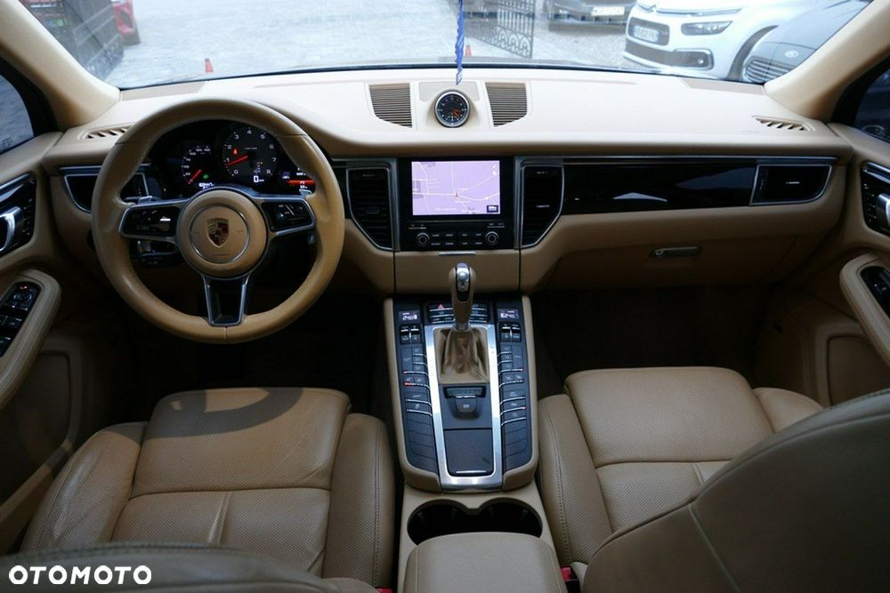 Porsche Macan S - 5