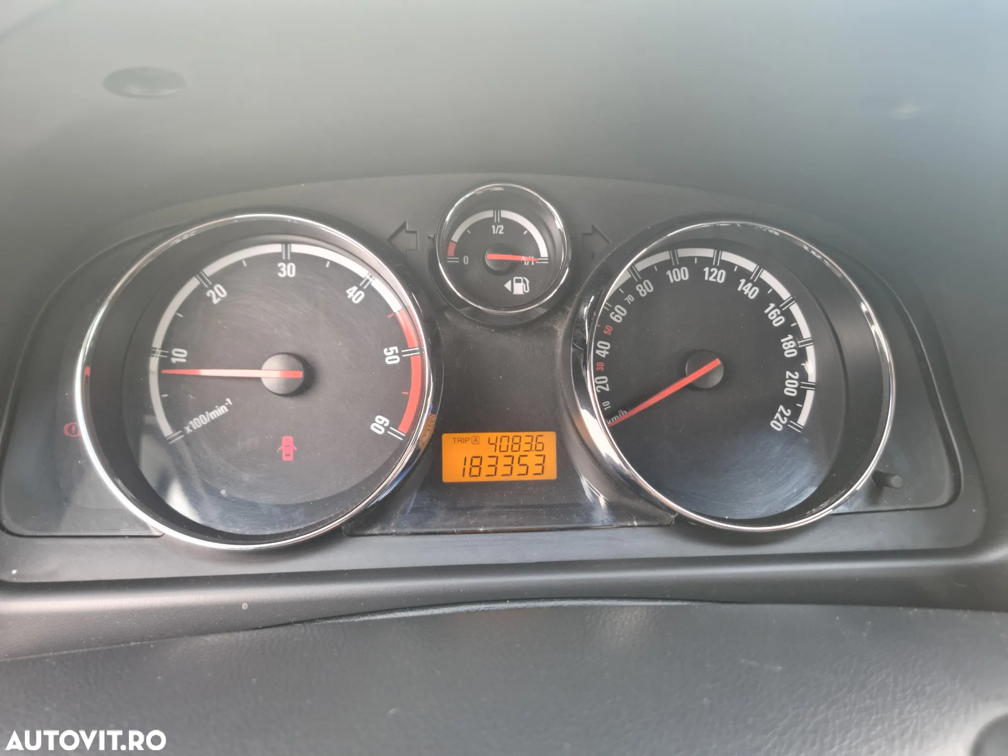 Opel Antara - 8