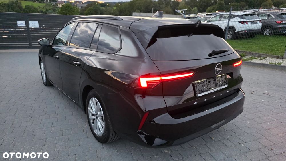 Opel Astra 1.5 D Automatik Enjoy - 4