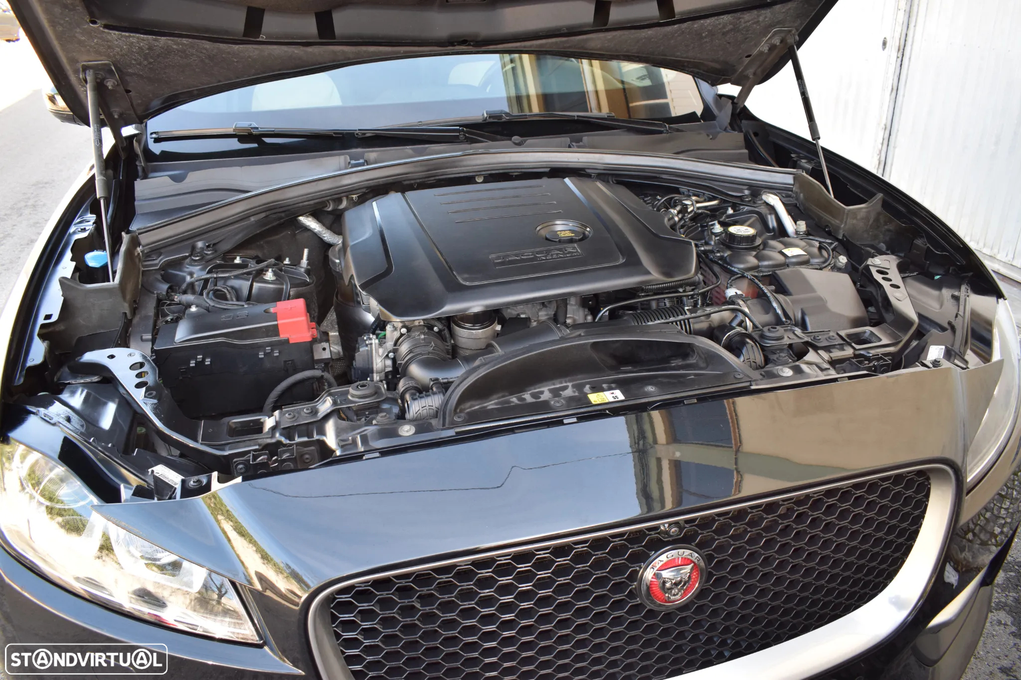 Jaguar F-Pace 2.0 i4D R-Sport AWD - 60