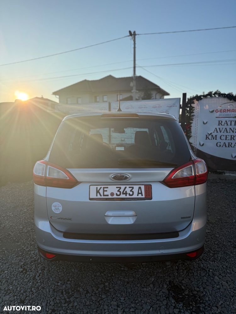 Ford Grand C-Max - 11