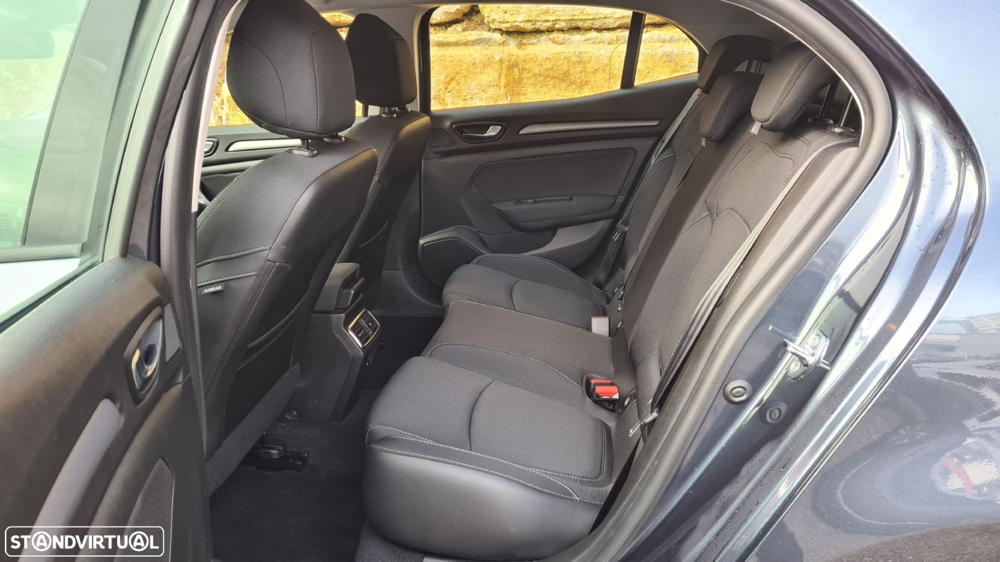 Renault Mégane 1.5 Blue dCi Intens EDC - 45