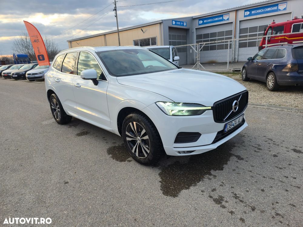 Volvo XC 60 B4 MHEV AT8 FWD Momentum - 20