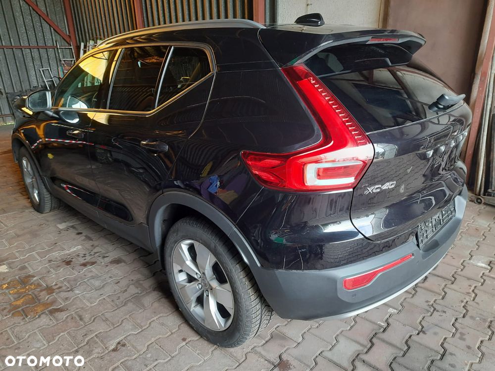 Volvo XC 40 - 3