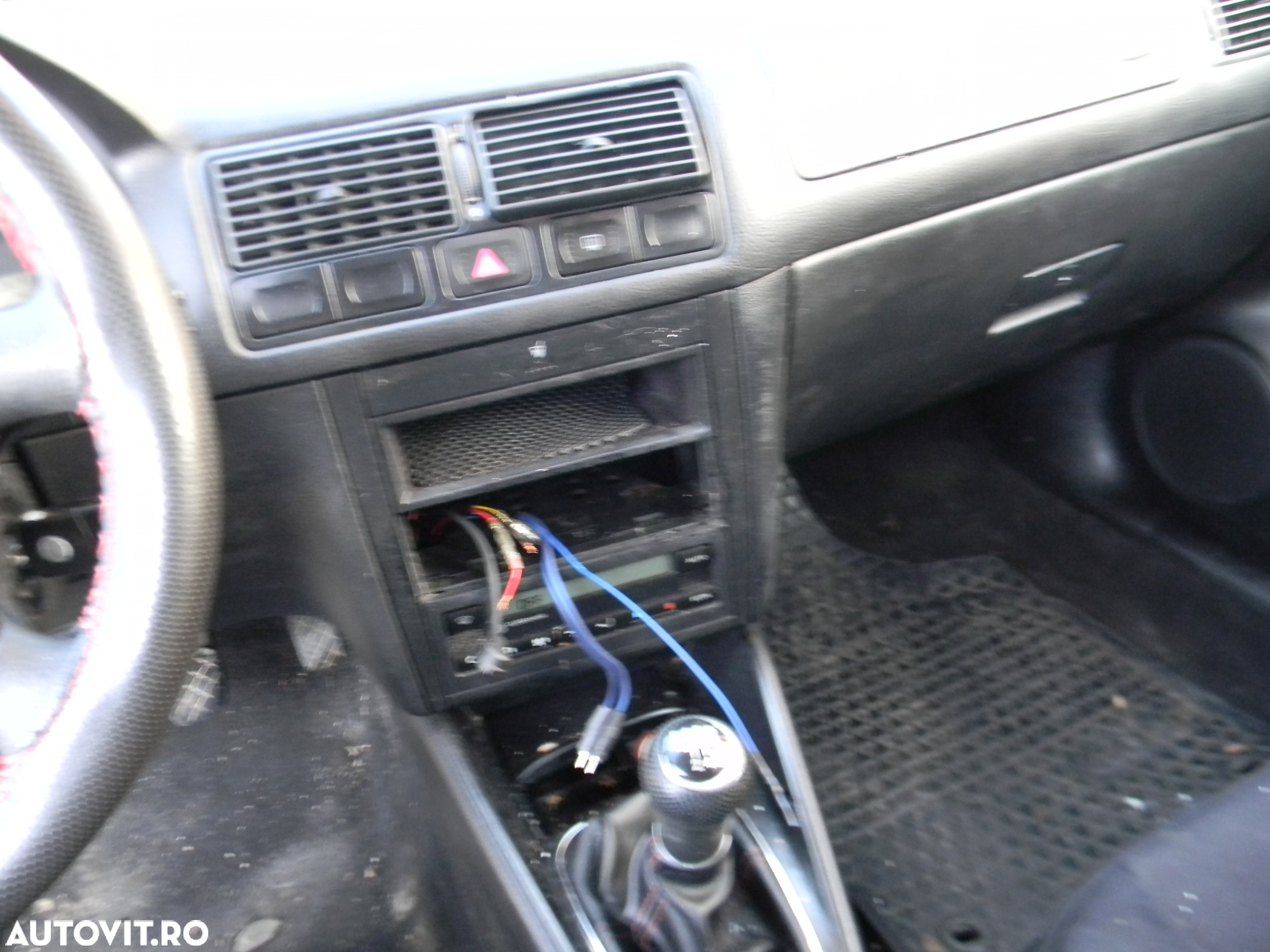 Dezmembrari  VW GOLF 4  1997  > 2006 1.6 16V Benzina - 13