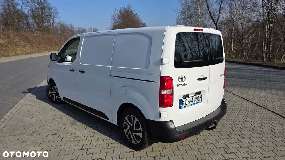 Toyota Proace - 10