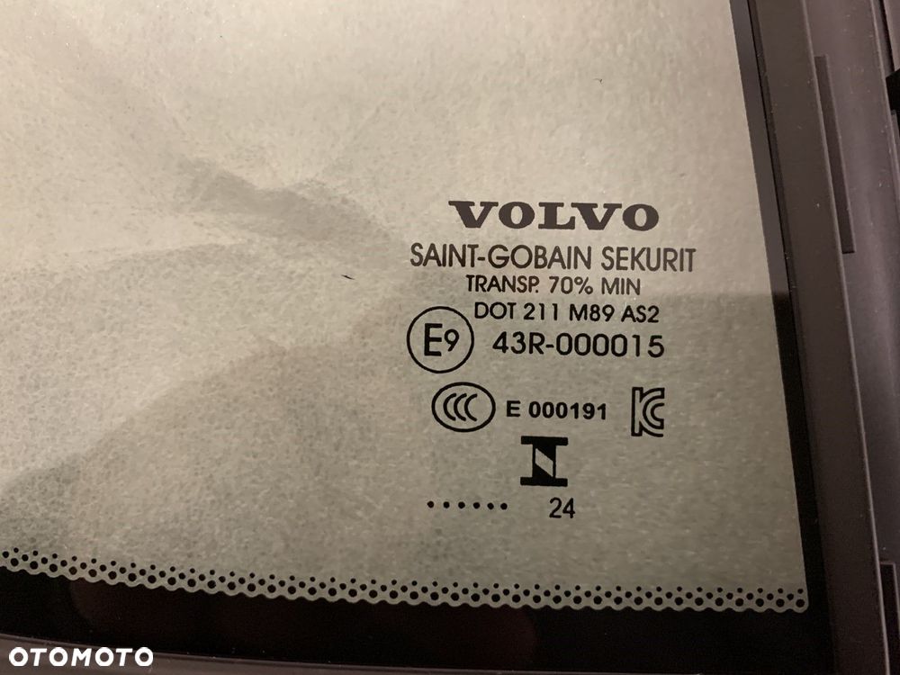NOWA ORYGINALNA PRAWA TYLNA SZYBA KAROSERYJNA VOLVO C40 PRAWY TYŁ 32368704 24r - 3