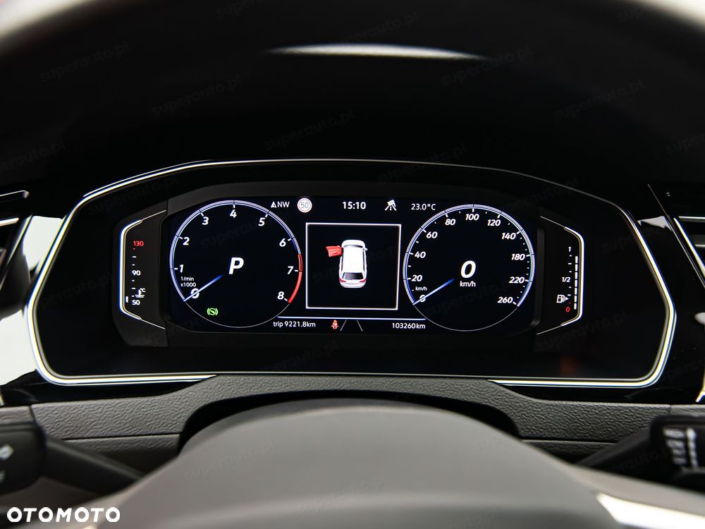Volkswagen Passat - 15
