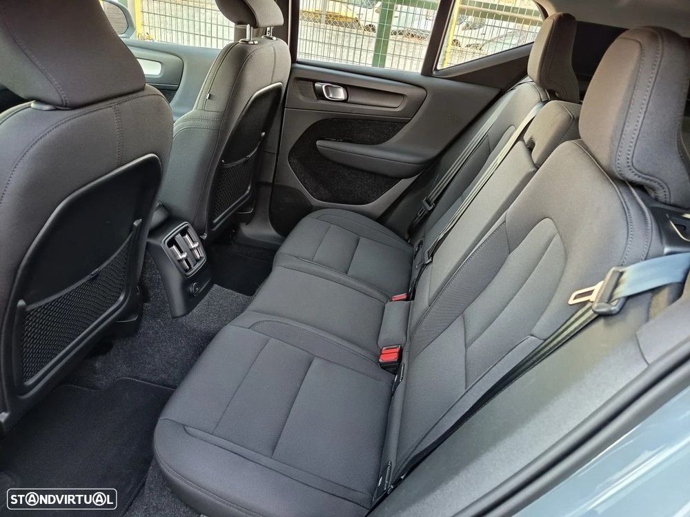 Volvo XC 40 1.5 T5 PHEV Momentum Plus - 12