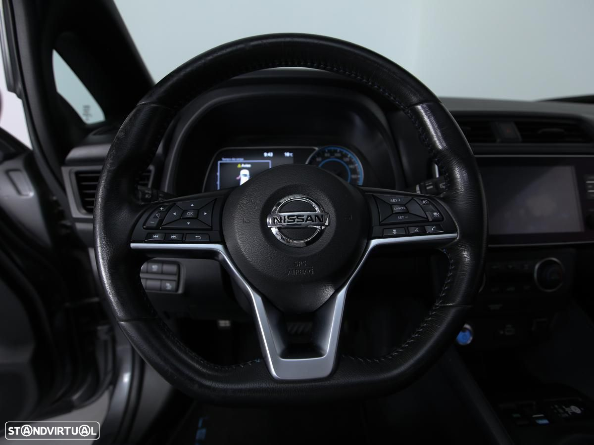 Nissan Leaf - 14