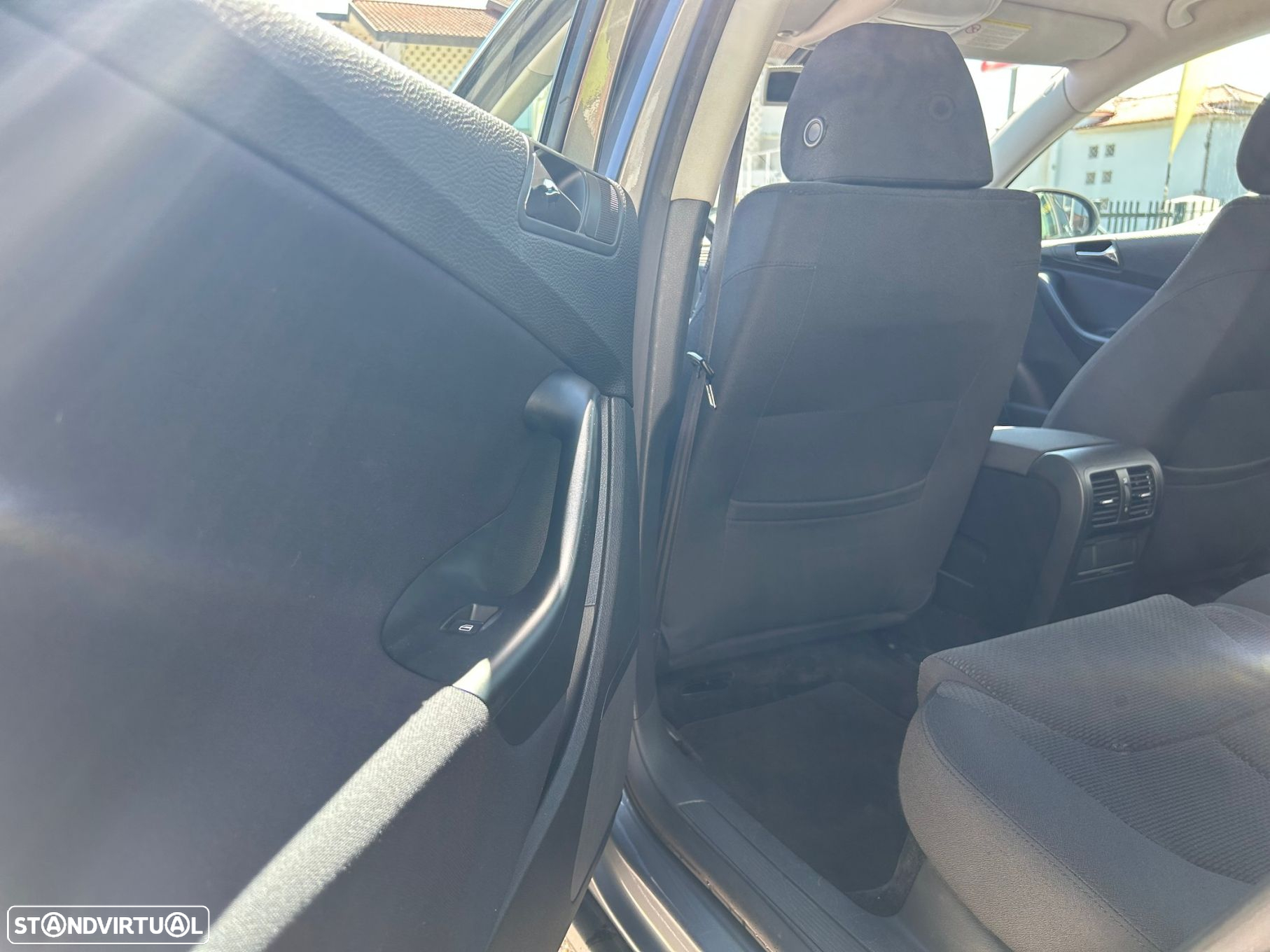VW Passat Variant - 23