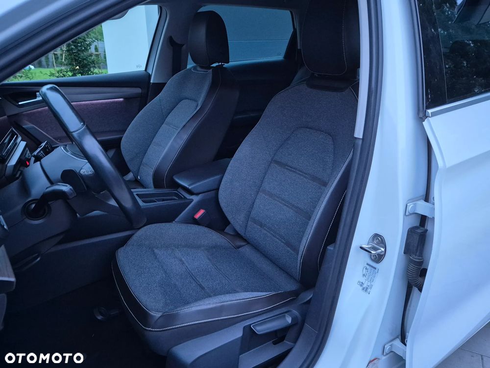 Seat Leon 2.0 TDI DSG Xcellence Plus - 9