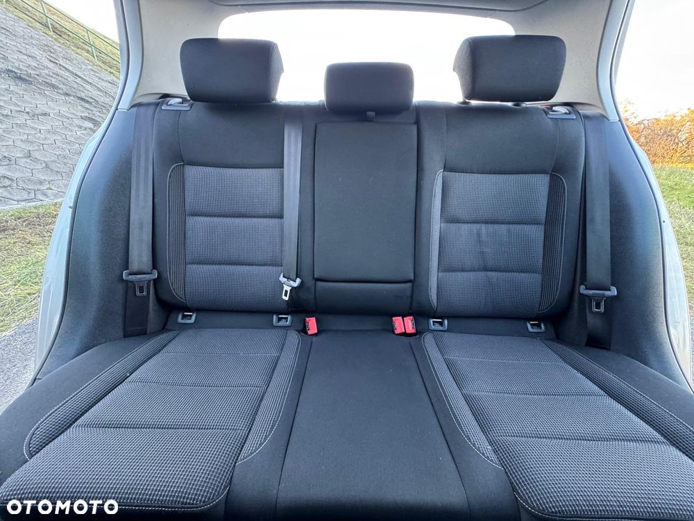 Volkswagen Golf 1.6 Goal - 29