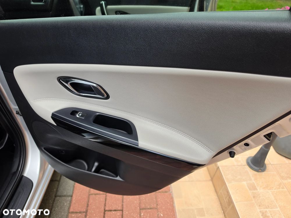 Kia Ceed - 34
