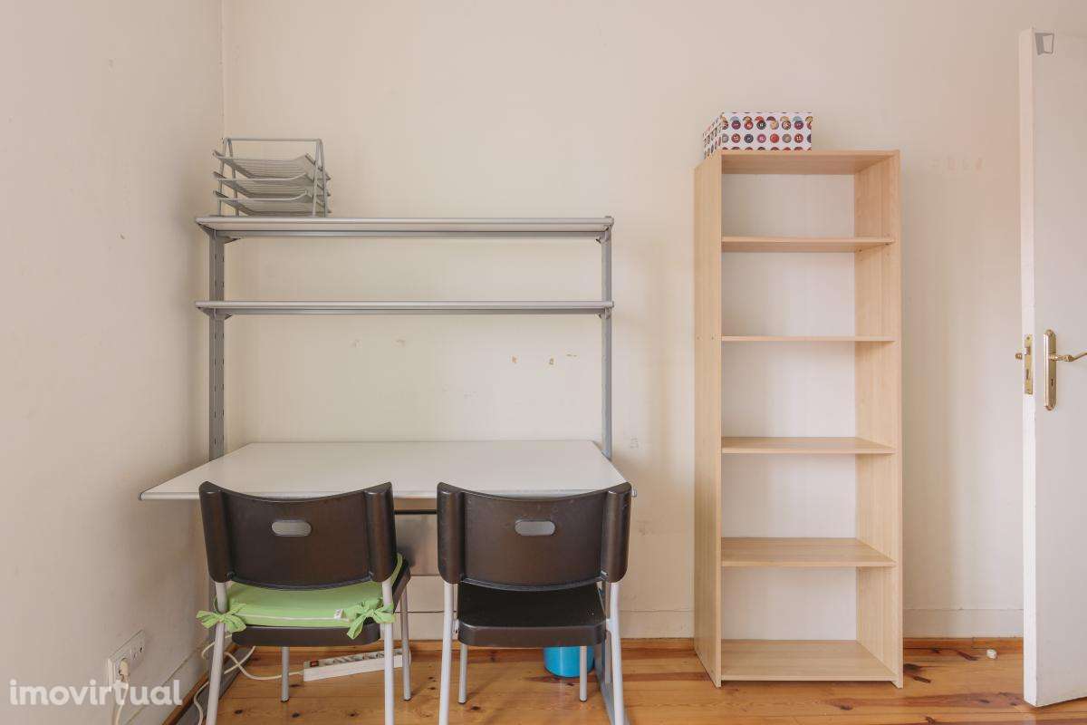Quarto - localizado em Entrecampos Lisbon - Grande imagem: 5/16