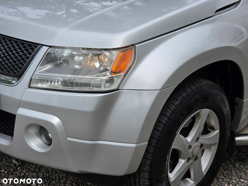 Suzuki Grand Vitara 2.7 V6 - 28
