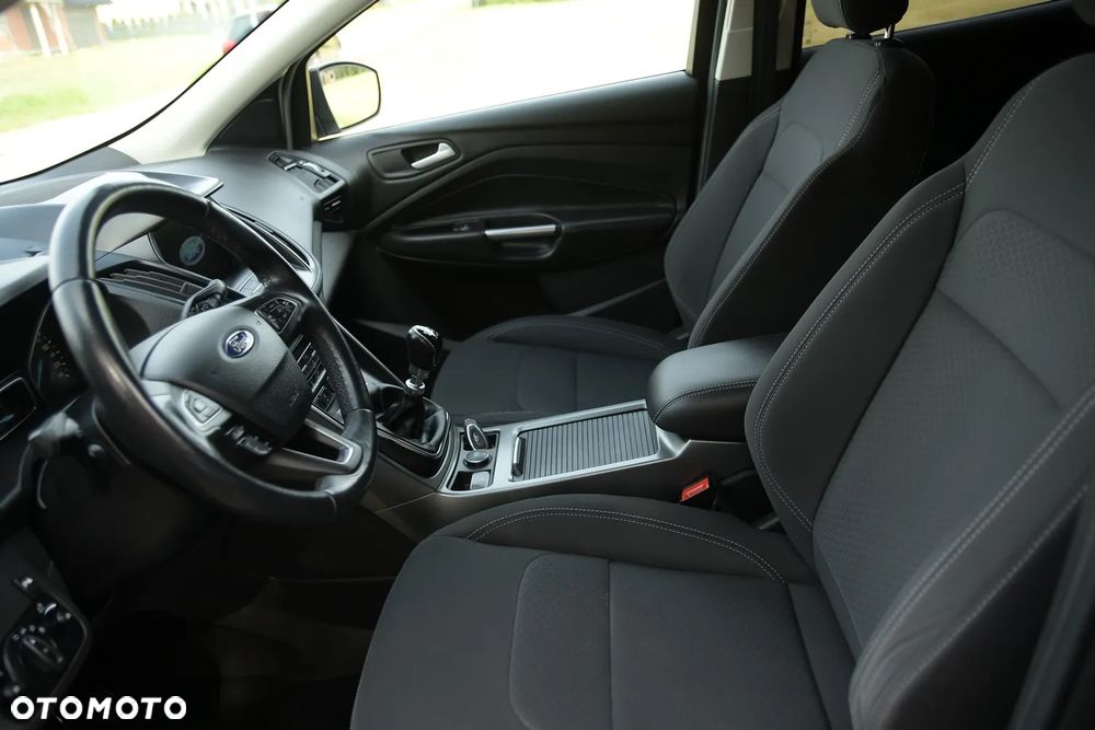 Ford Kuga 1.5 TDCi 2x4 Trend - 20