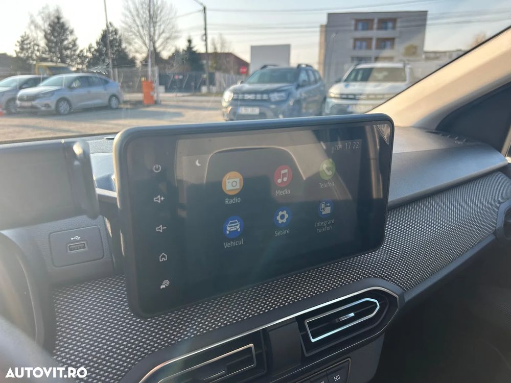 Dacia Logan TCe 90 CVT Comfort - 6