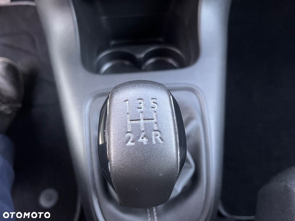 Citroën C3 1.2 PureTech Shine - 36