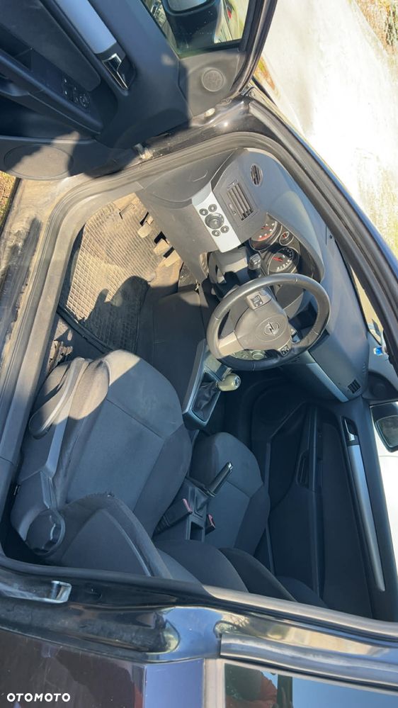 Opel Astra 1.6 Cosmo - 8