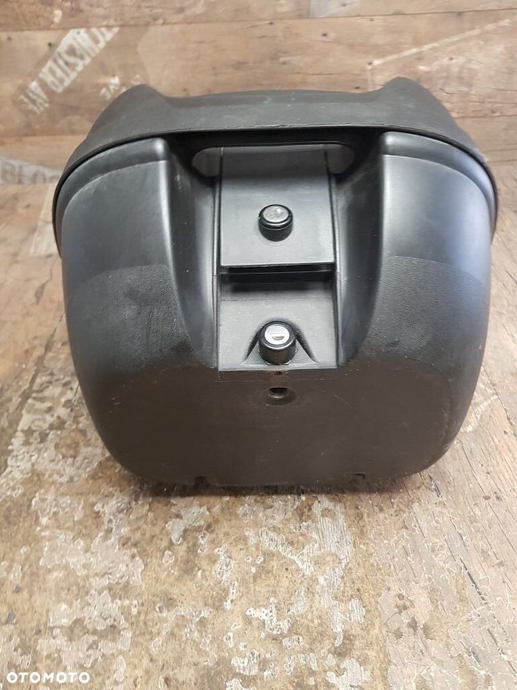 Kufer centralny Takai - 6