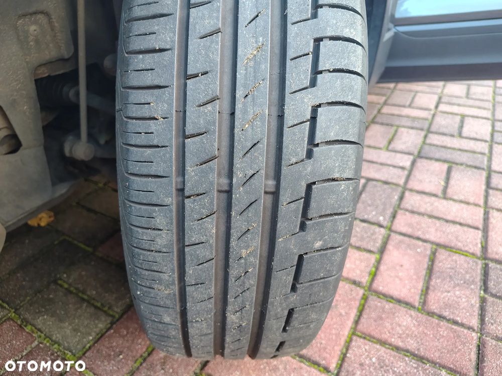 Volkswagen T-Roc 1.0 TSI OPF Style - 36