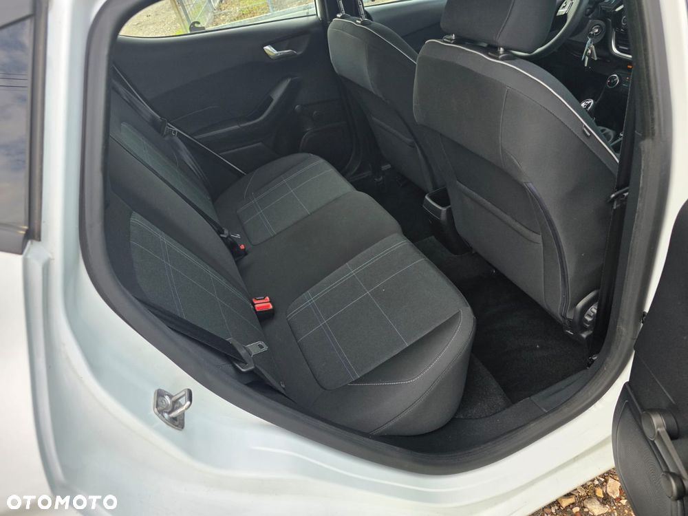 Ford Fiesta - 15