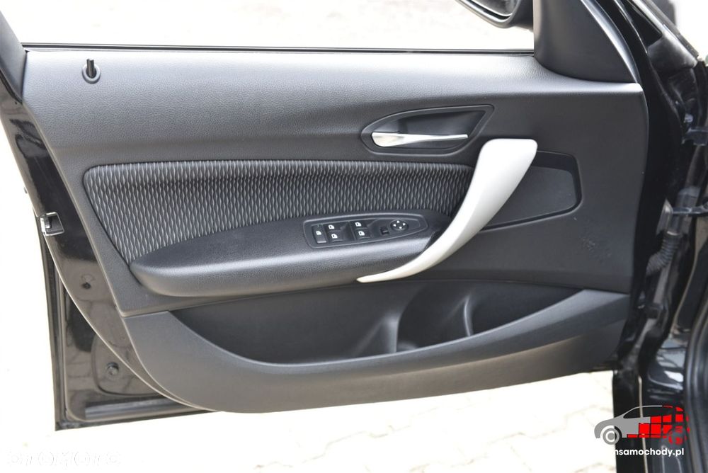 BMW Seria 1 116d - 12