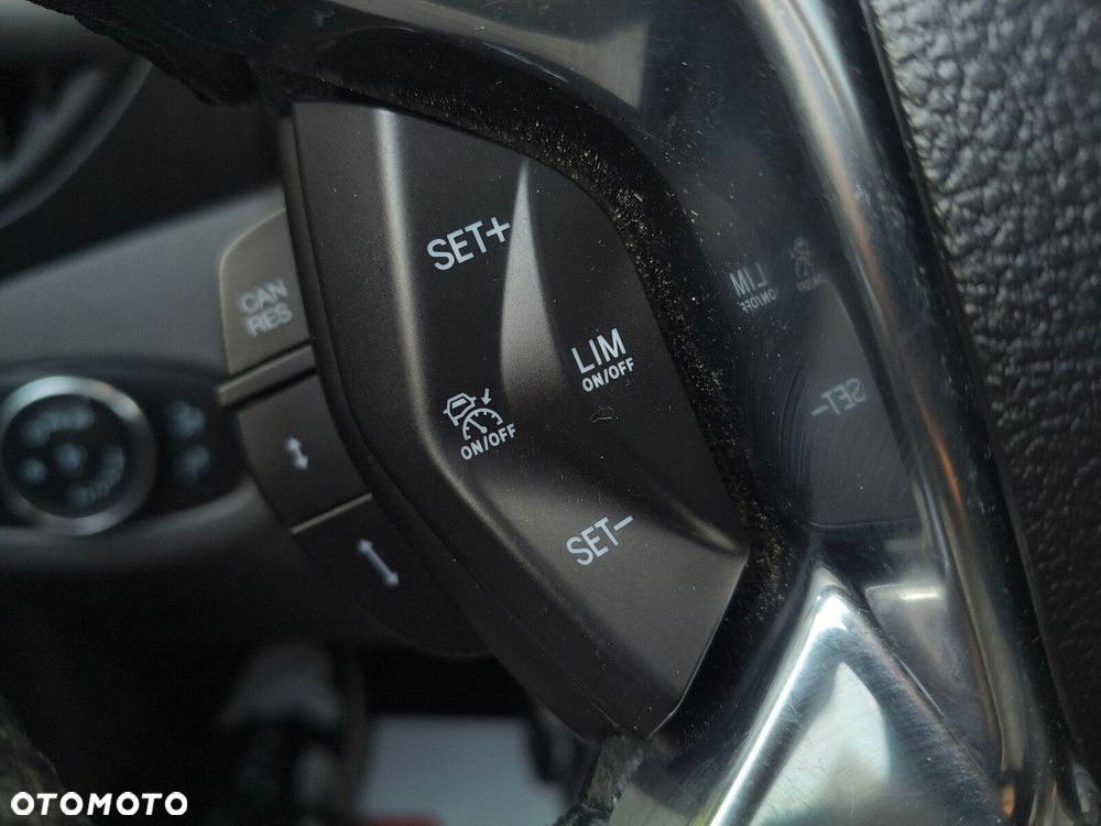 Ford Tourneo Connect Grand - 26