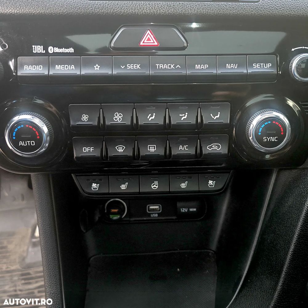 Kia Sportage 2.0 CRDI AWD Eco-Dynamics+ (48V M-H) GT LINE - 14