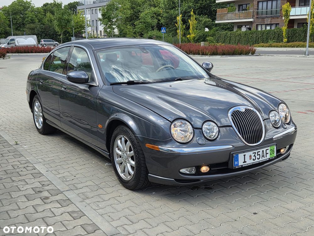 Jaguar S-Type - 2