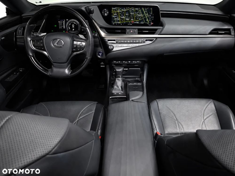 Lexus ES 300h Omotenashi - 15