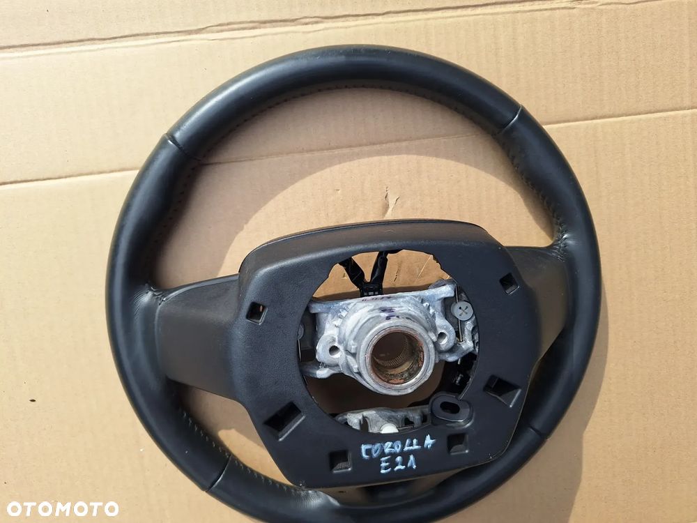 KIEROWNICA TOYOTA COROLLA E21 - 6