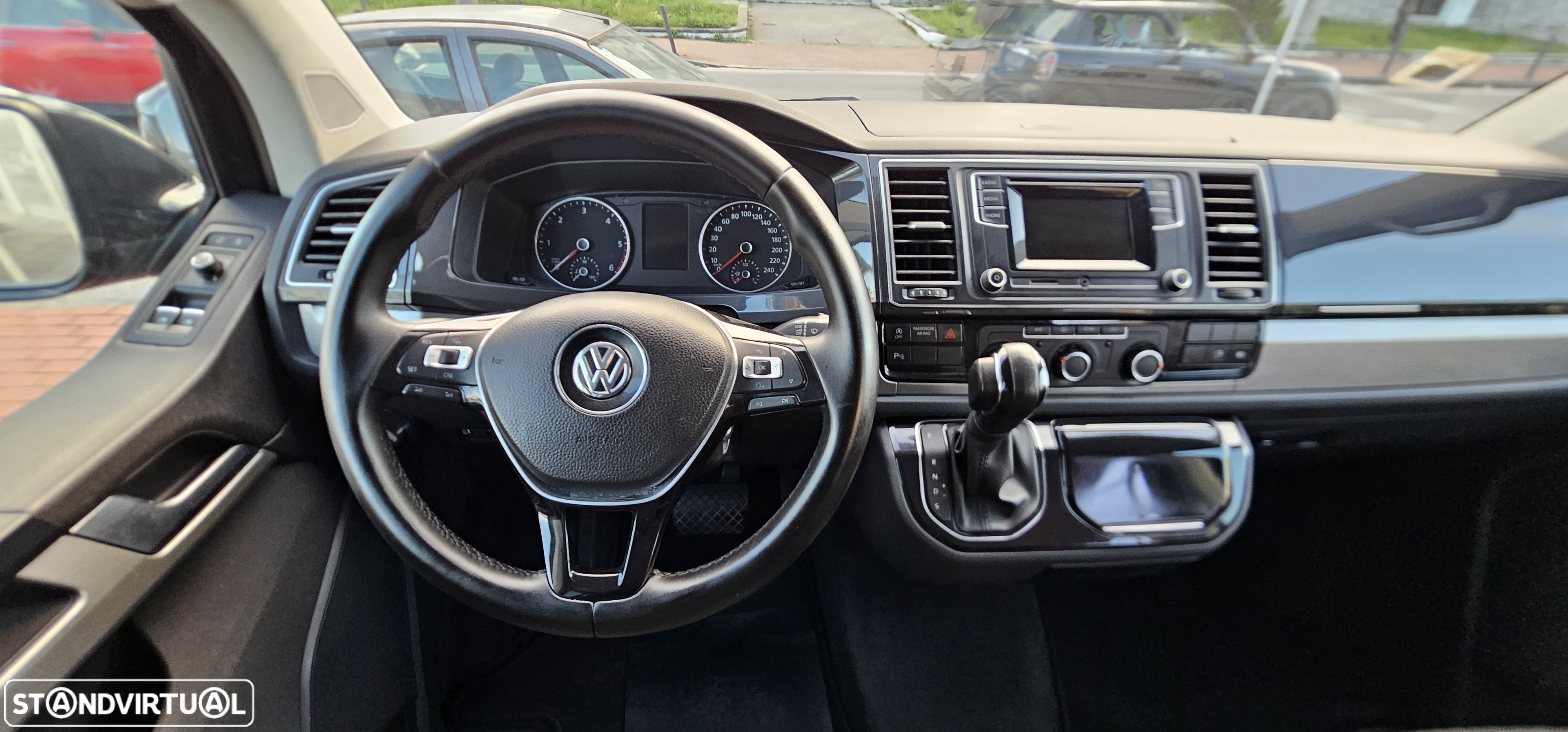 VW Multivan 2.0 TDi BM Longa Comfortline DSG - 7