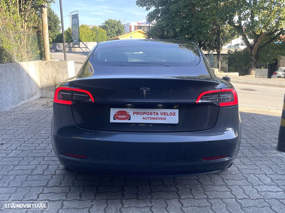 Tesla Model 3 RWD - 8