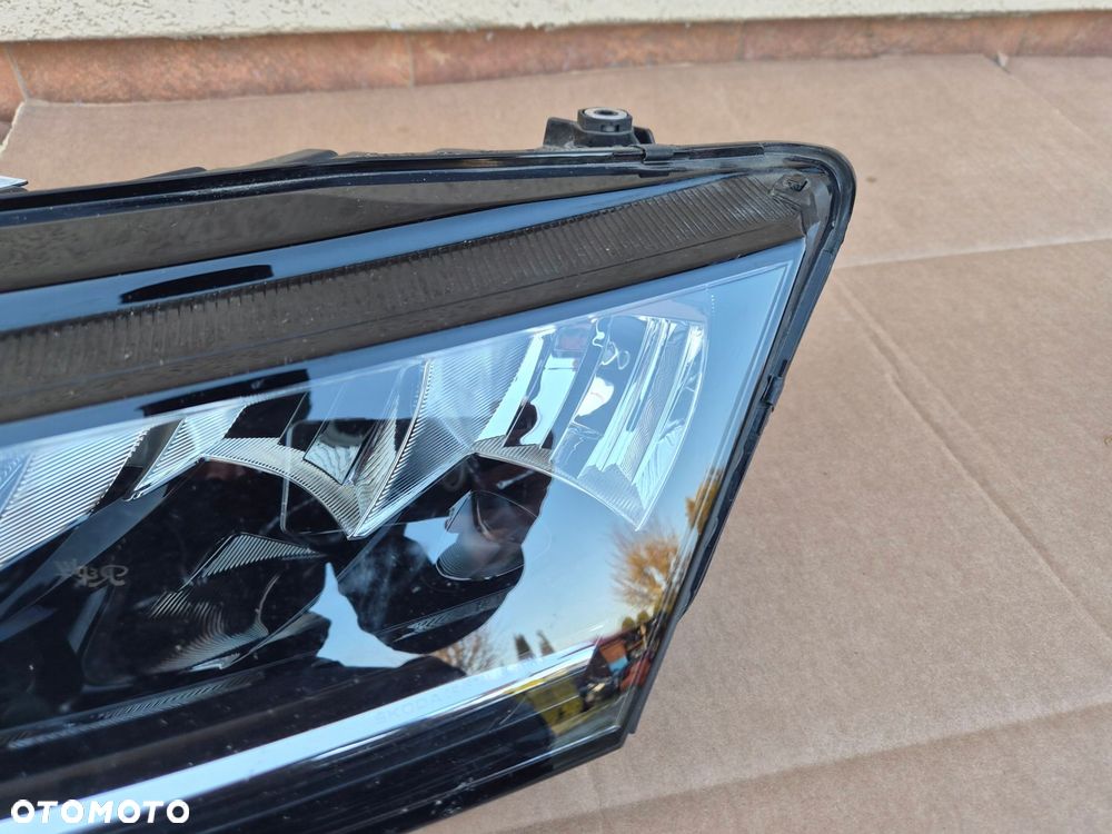 lampa przednia lewa skoda octavia iv full led oryginał - 3